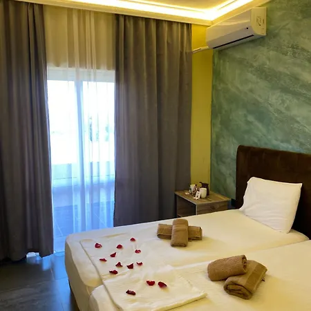 Hotel Te Bujtina Hotel- Cozy With Traditional Breakfast Near *