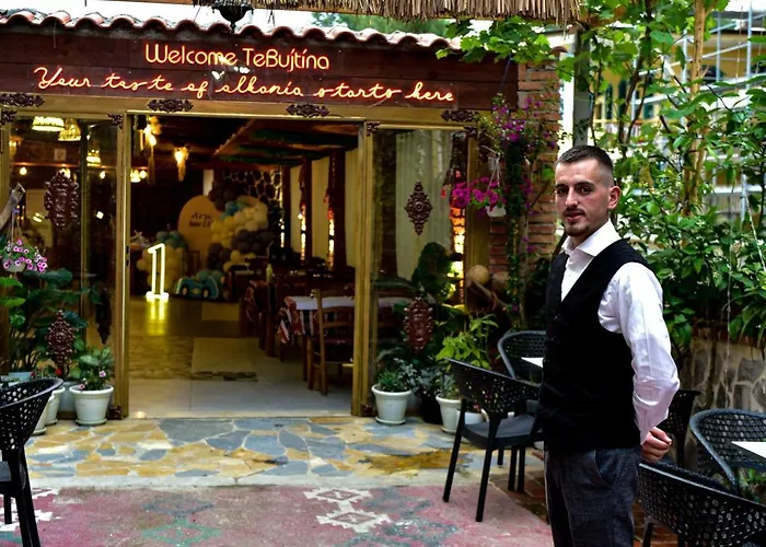 فندق Te Bujtina Hotel- Cozy With Traditional Breakfast Near